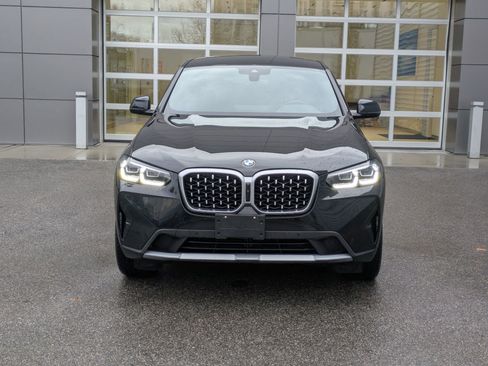 Used 2024 BMW X4 xDrive30i image 9