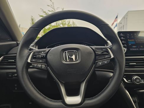 Used 2019 Honda Accord EX-L image 25
