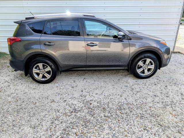 Used 2015 Toyota RAV4 XLE FWD image 2