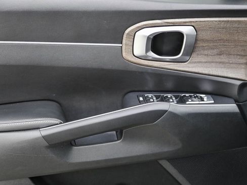 Used 2023 Kia Sorento X-Line EX image 21