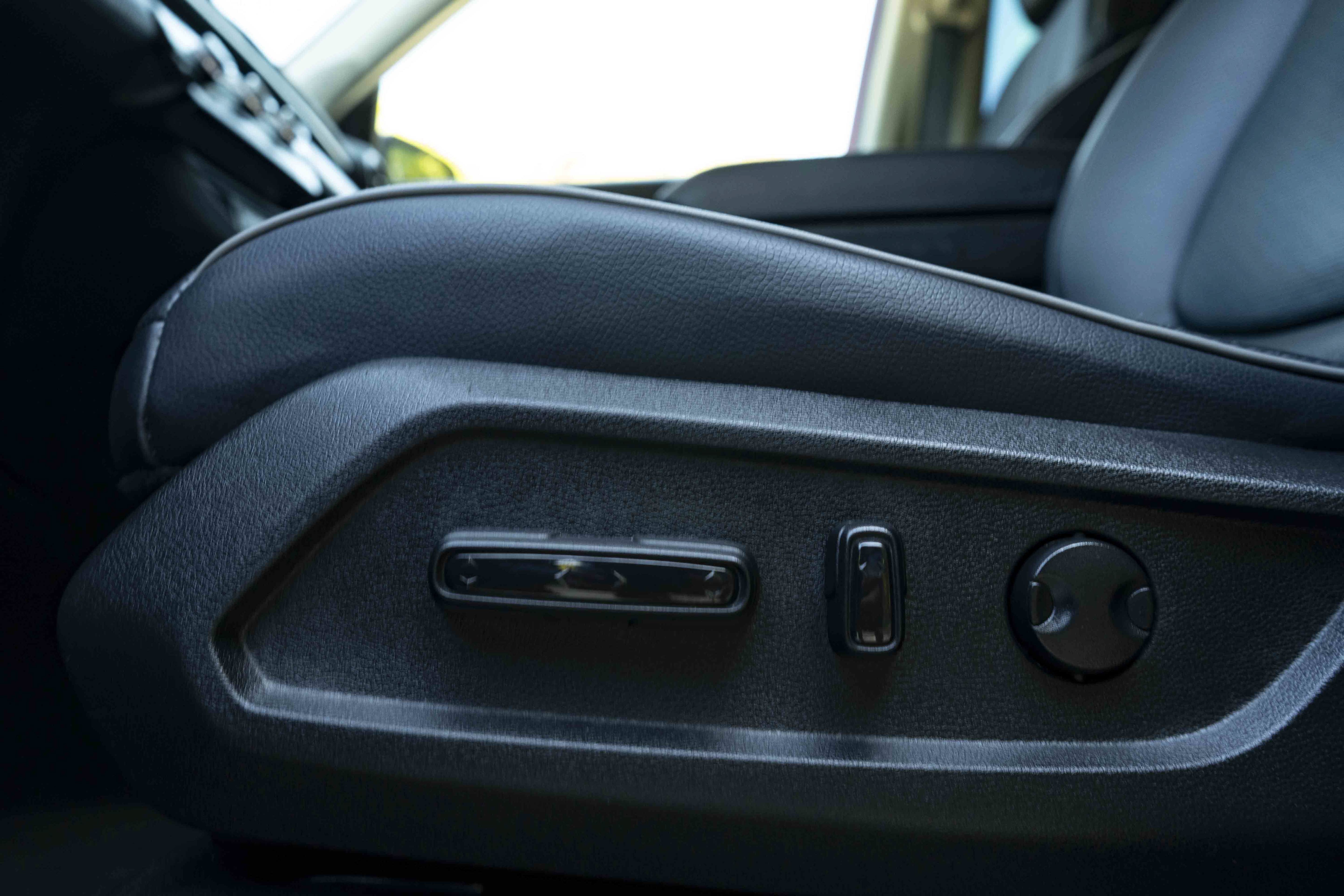 Certified 2025 Honda Pilot Elite image 41