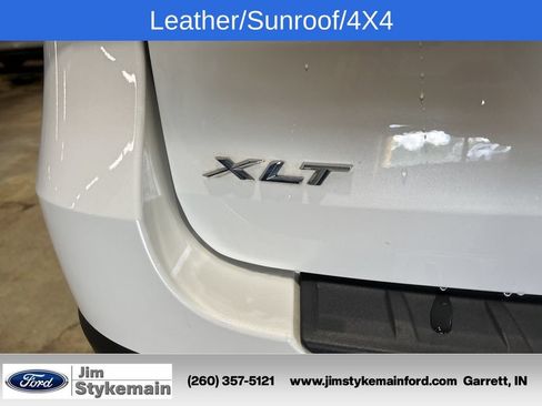 Used 2023 Ford Explorer XLT AWD/4WD image 12