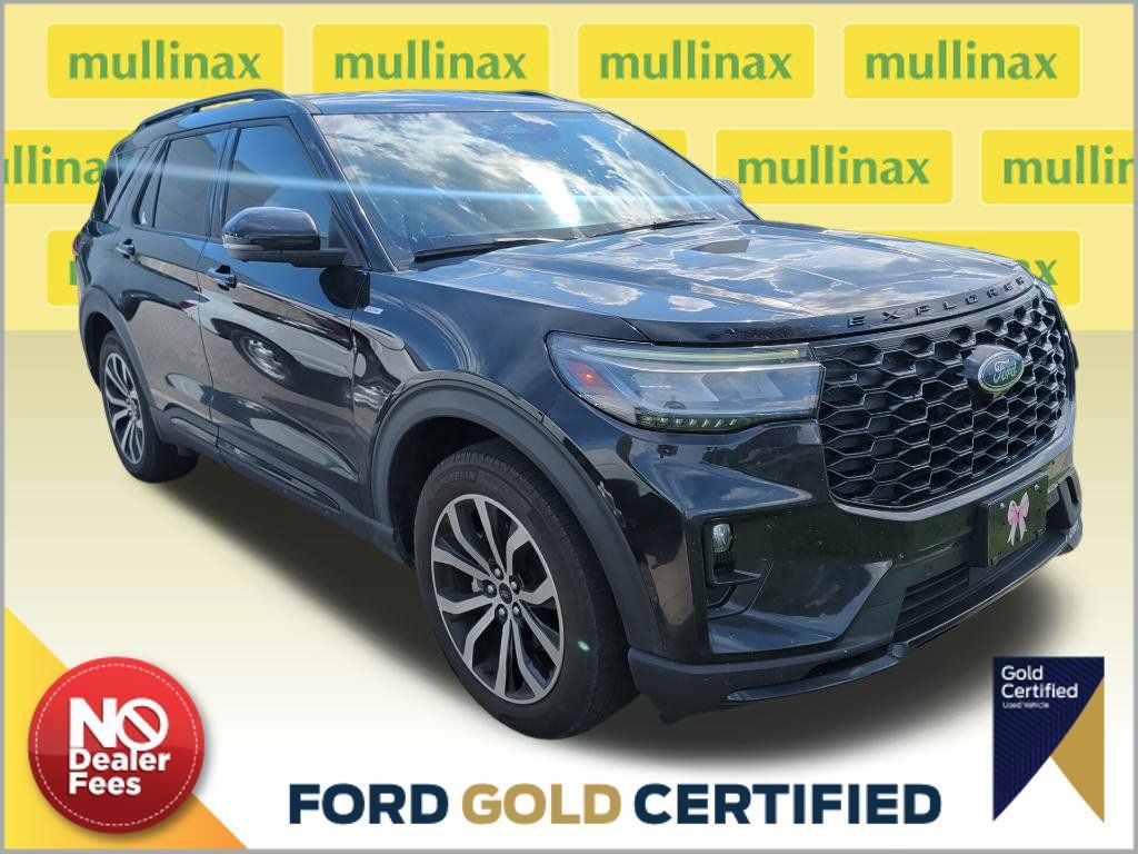 Used 2025 Ford Explorer ST-Line RWD image 1