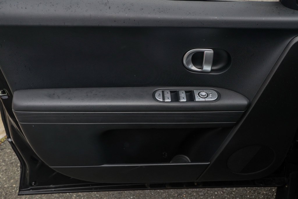 Used 2024 Hyundai Ioniq 5 SEL RWD image 25