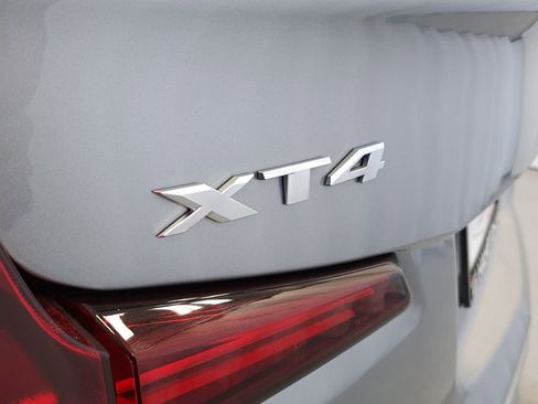 Used 2024 Cadillac XT4 Premium Luxury image 31
