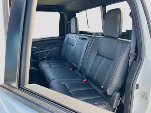 Used 2023 Nissan Titan PRO-4X w/ Pro-4x Convenience Package AWD/4WD image 24
