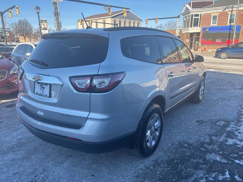 Used 2014 Chevrolet Traverse LS image 5