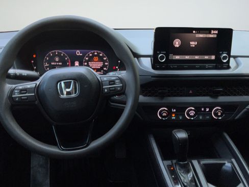 Used 2025 Honda Accord LX image 13