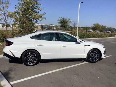 Used 2025 Hyundai Sonata SEL AWD/4WD image 9