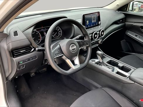 Used 2024 Nissan Sentra SV FWD image 18