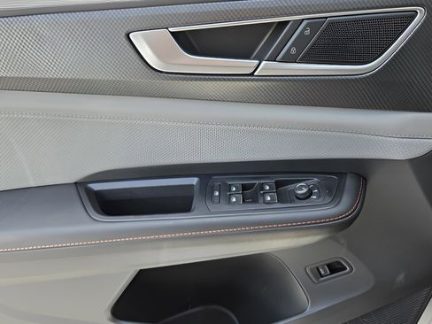 New 2025 Volkswagen Atlas Peak Edition SE image 14