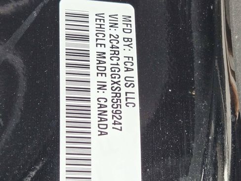 Used 2025 Chrysler Pacifica Limited FWD image 43