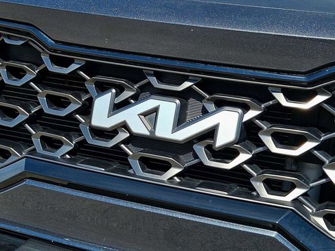 Certified 2023 Kia Sorento X-Line EX AWD/4WD image 11