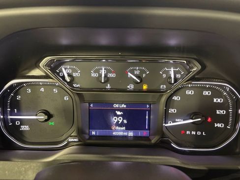 Used 2022 GMC Sierra 1500 AT4 AWD/4WD image 25