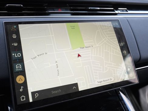 Used 2024 Land Rover Range Rover Sport SE image 12