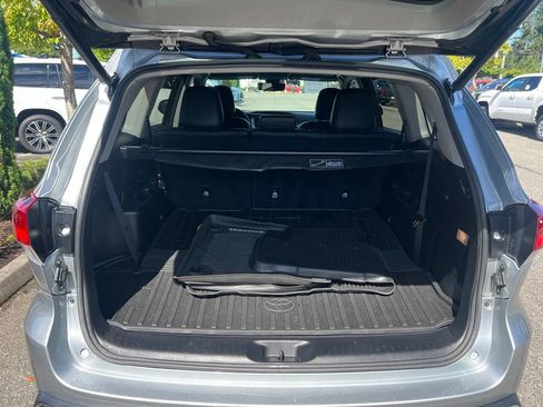 Used 2017 Toyota Highlander Limited AWD/4WD image 10