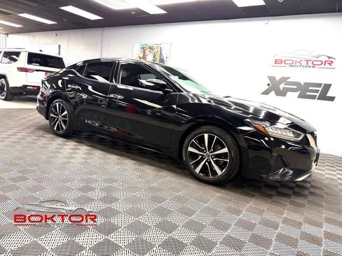 Used 2022 Nissan Maxima SV w/ Floor Mat Group FWD image 1