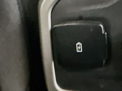 Used 2024 Ford Expedition XLT RWD image 42