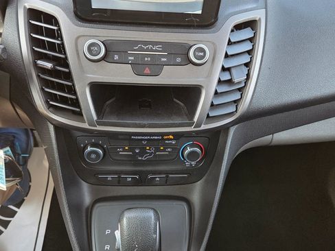 Used 2019 Ford Transit Connect XLT image 26