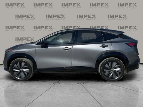 Used 2023 Nissan Ariya AWD image 2