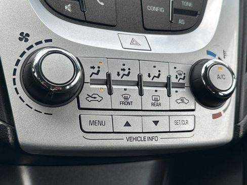 Used 2016 Chevrolet Equinox LS FWD image 28