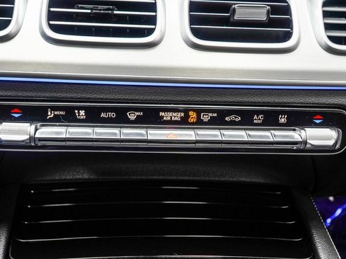 Used 2024 Mercedes-Benz GLE 450e GLE 450e image 19