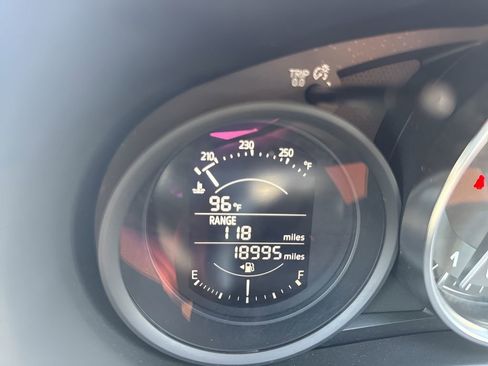 Used 2018 FIAT 124 Spider Classica w/ Technology & Siriusxm Group RWD image 21