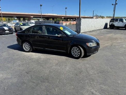 Used 2005 Volvo S40 2.4i FWD image 38