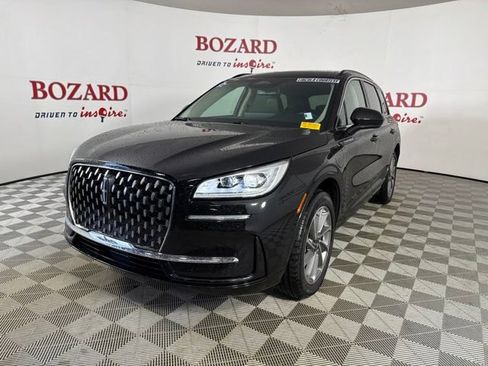 Used 2025 Lincoln Corsair Grand Touring AWD/4WD image 4