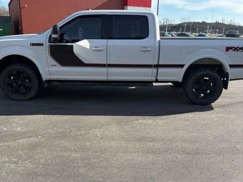 Used 2017 Ford F150 XLT w/ Equipment Group 302A Luxury image 5