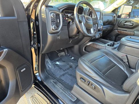 Used 2020 GMC Sierra 2500 Denali w/ Technology Package image 20