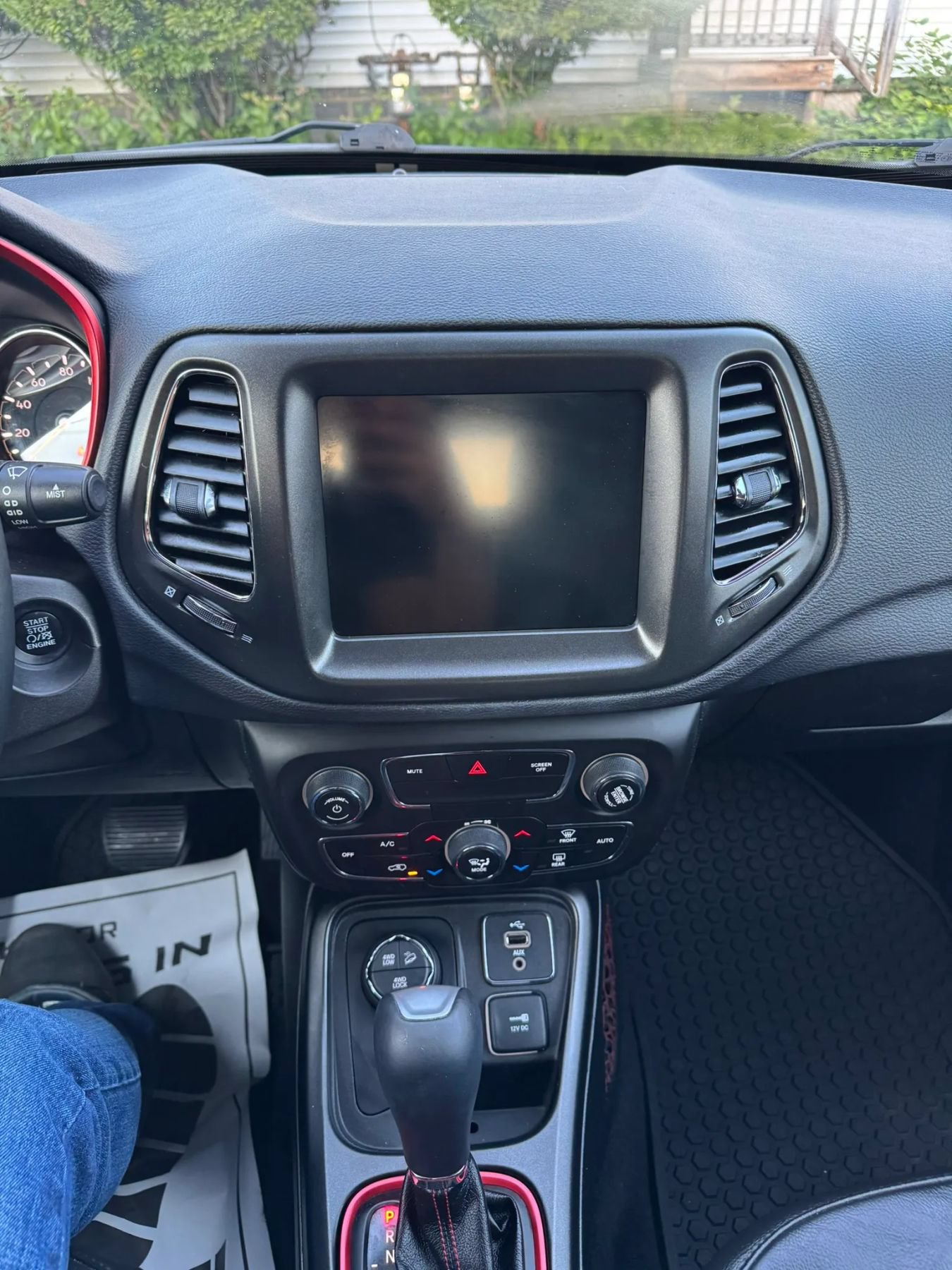 Used 2018 Jeep Compass Trailhawk w/ Cold Weather Group AWD/4WD image 17