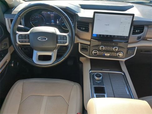 Used 2023 Ford Expedition Max Limited image 17