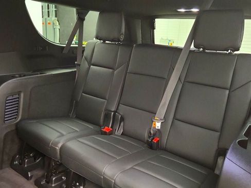 Used 2024 Cadillac Escalade ESV Luxury RWD image 20