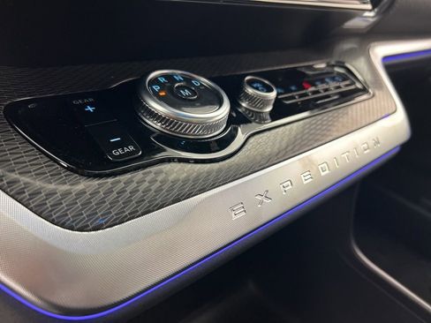 New 2025 Ford Expedition Max Platinum w/ Stealth Performance Package image 18