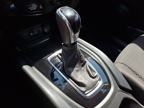 Used 2021 Nissan Rogue Sport S AWD/4WD image 14