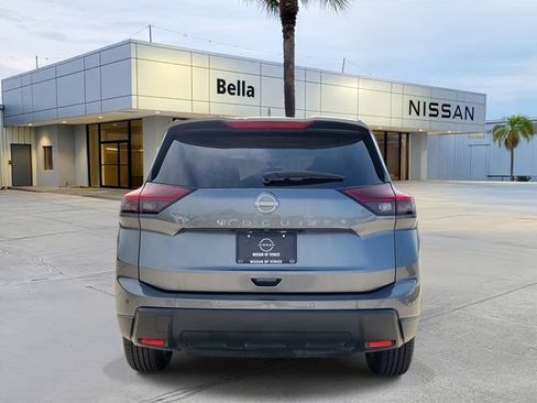 Used 2025 Nissan Rogue SV FWD image 5