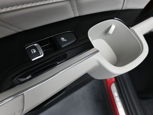 Used 2023 Kia Sorento SX Prestige w/ Panoramic Sunroof Package image 43