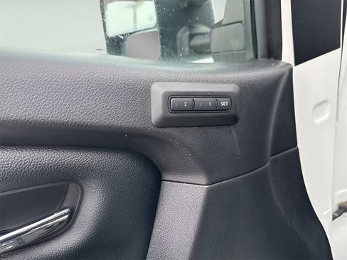 Used 2018 Nissan Titan PRO-4X image 22