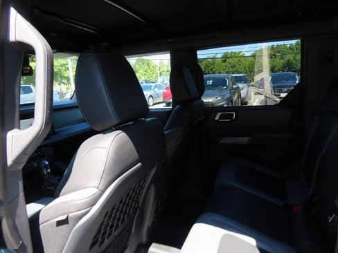 Used 2023 Ford Bronco Black Diamond image 37