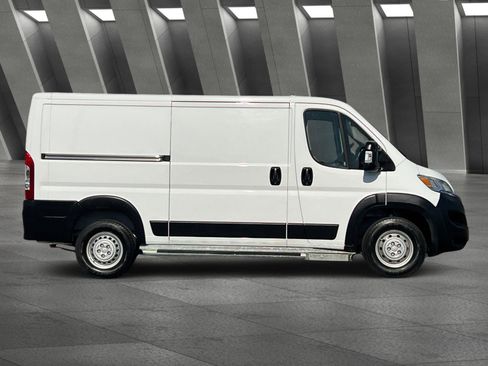 Used 2025 RAM ProMaster 2500 w/ U-Haul Equipment Group FWD image 3