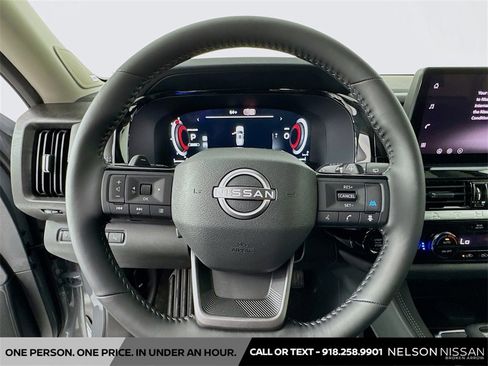 New 2026 Nissan Pathfinder Platinum image 11