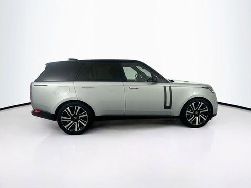 Used 2023 Land Rover Range Rover SE AWD/4WD image 4