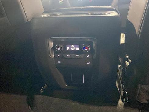New 2025 Chevrolet Tahoe High Country AWD/4WD image 23