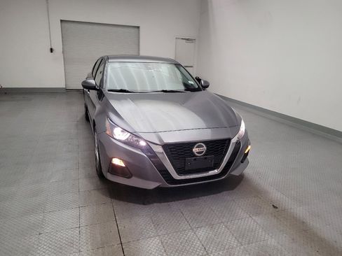 Used 2022 Nissan Altima 2.5 S FWD image 14