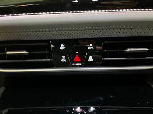 New 2026 Volkswagen Atlas Peak Edition AWD/4WD image 15