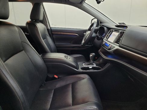 Used 2014 Toyota Highlander Limited AWD/4WD image 21