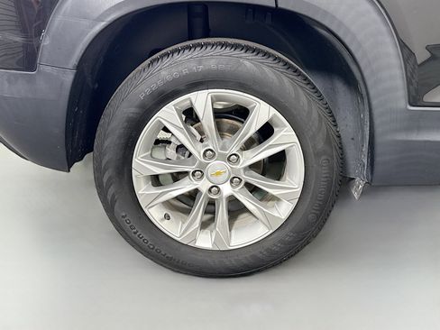 Used 2021 Chevrolet TrailBlazer LS FWD image 32