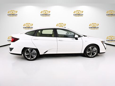 Used 2018 Honda Clarity Plug-In Hybrid image 8