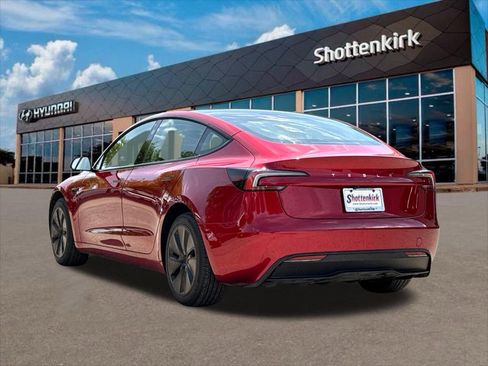 Used 2025 Tesla Model 3 Long Range image 8